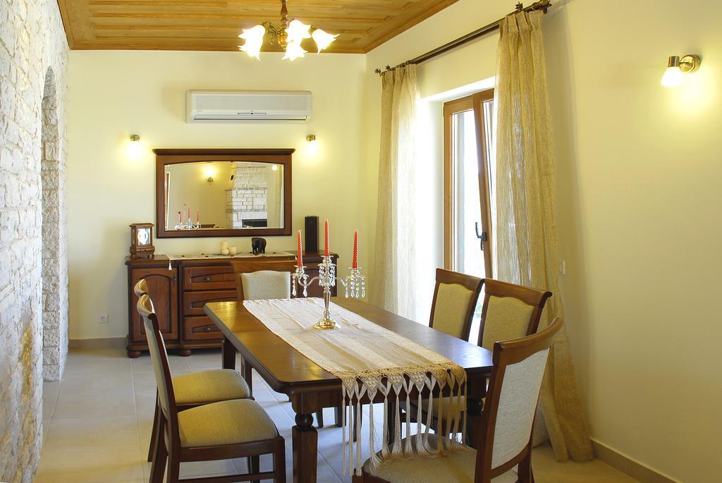 Villa Melanthi Kassiopi Corfu מראה חיצוני תמונה