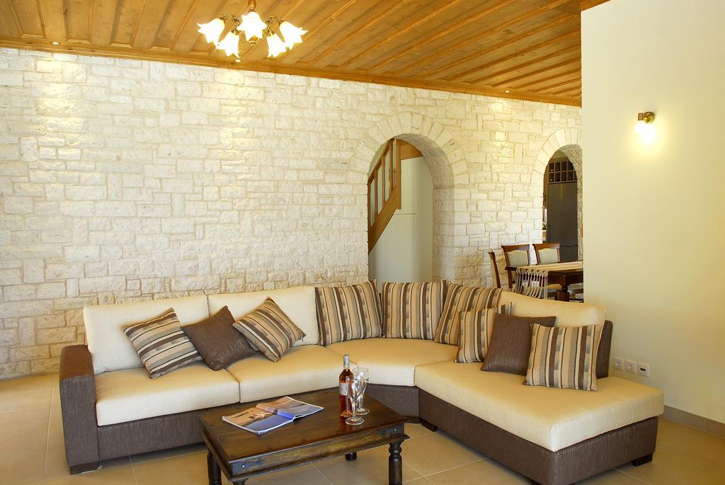 Villa Melanthi Kassiopi Corfu מראה חיצוני תמונה
